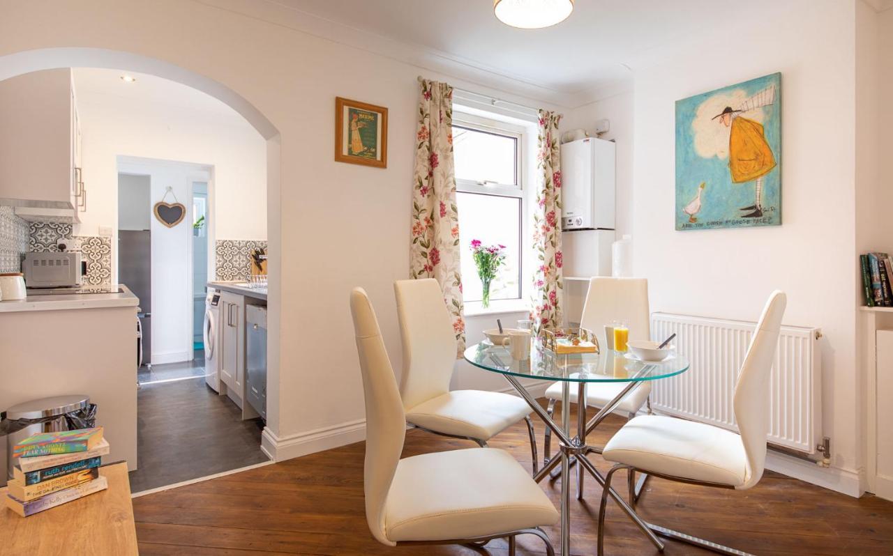Bright 3 Bedroom Townhouse Near City Centre Норвіч Екстер'єр фото